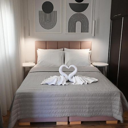 Mouson Luxury Suite With Free Private Parking 卡瓦拉 外观 照片