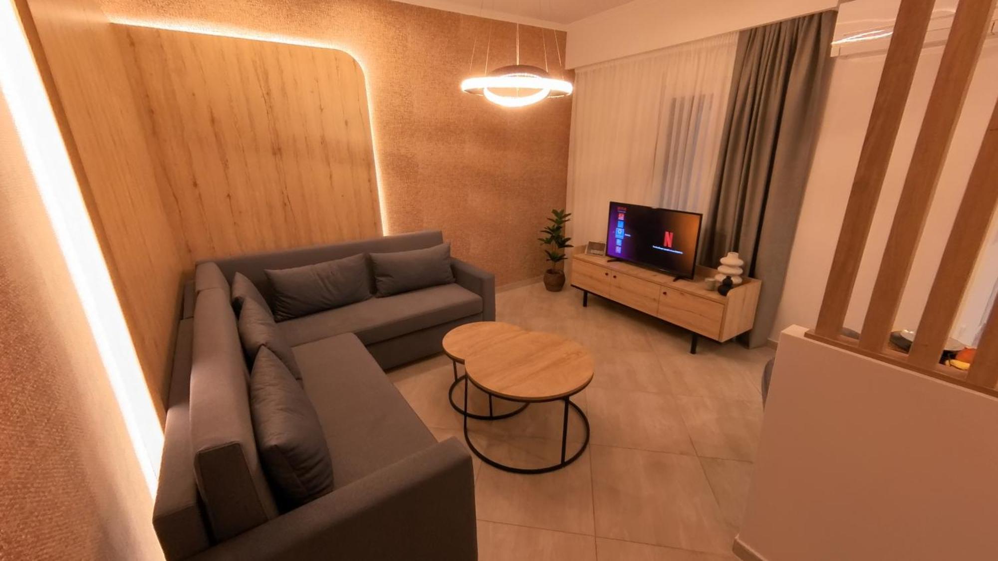 Mouson Luxury Suite With Free Private Parking 卡瓦拉 外观 照片