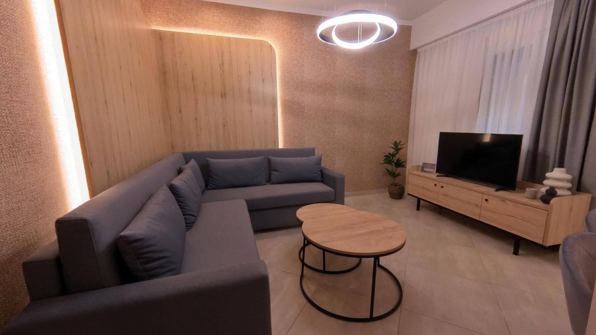 Mouson Luxury Suite With Free Private Parking 卡瓦拉 外观 照片