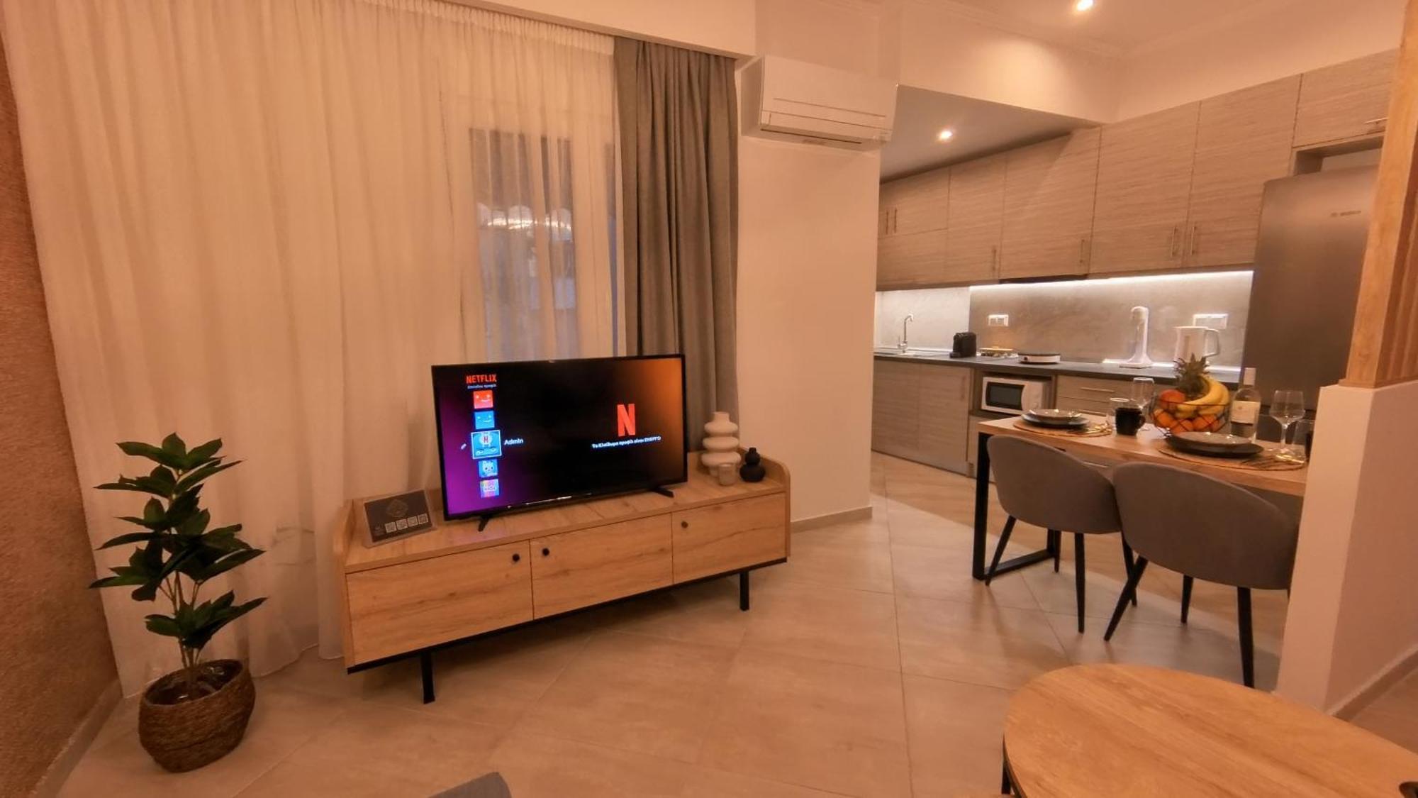 Mouson Luxury Suite With Free Private Parking 卡瓦拉 外观 照片