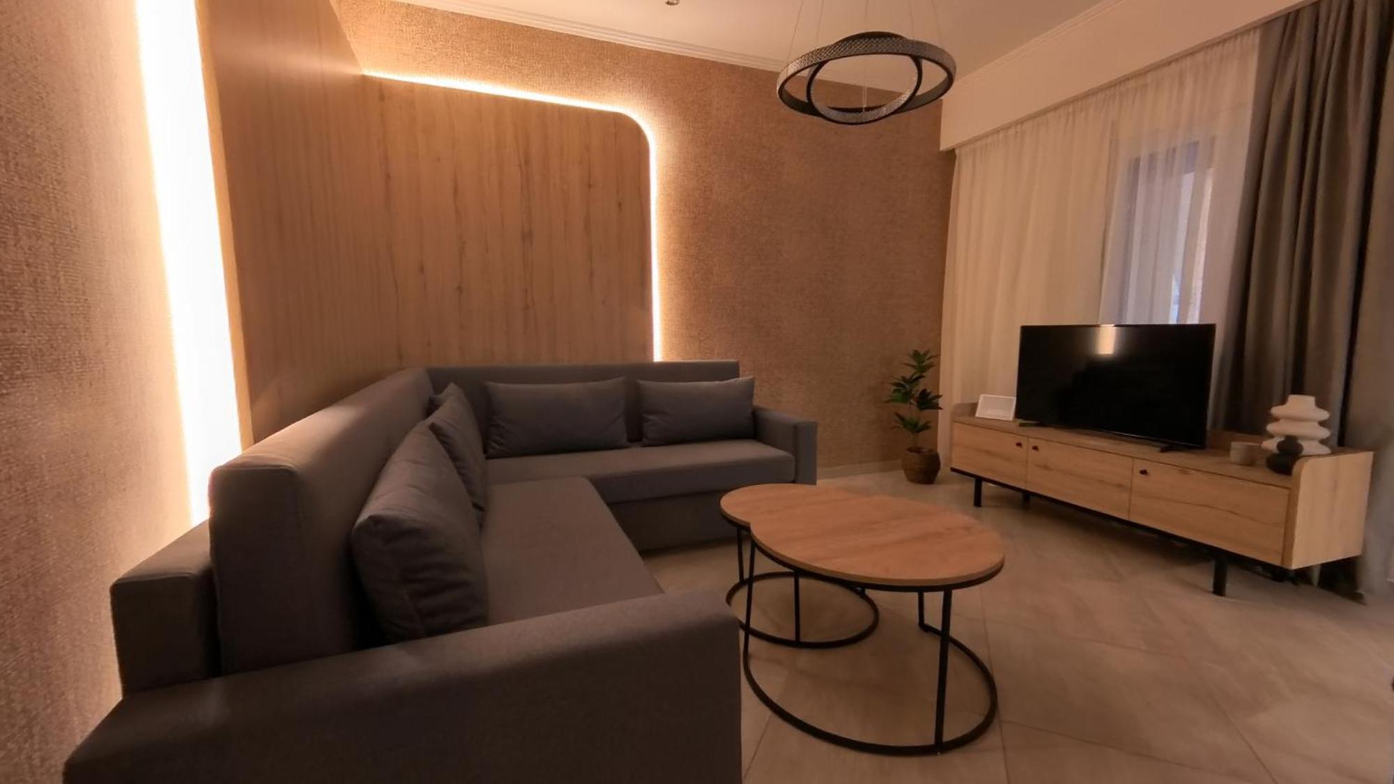 Mouson Luxury Suite With Free Private Parking 卡瓦拉 外观 照片