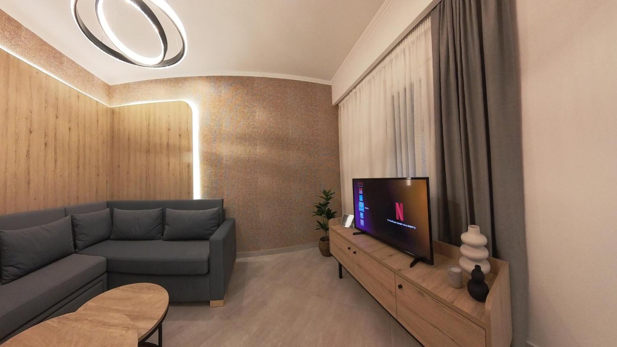 Mouson Luxury Suite With Free Private Parking 卡瓦拉 外观 照片