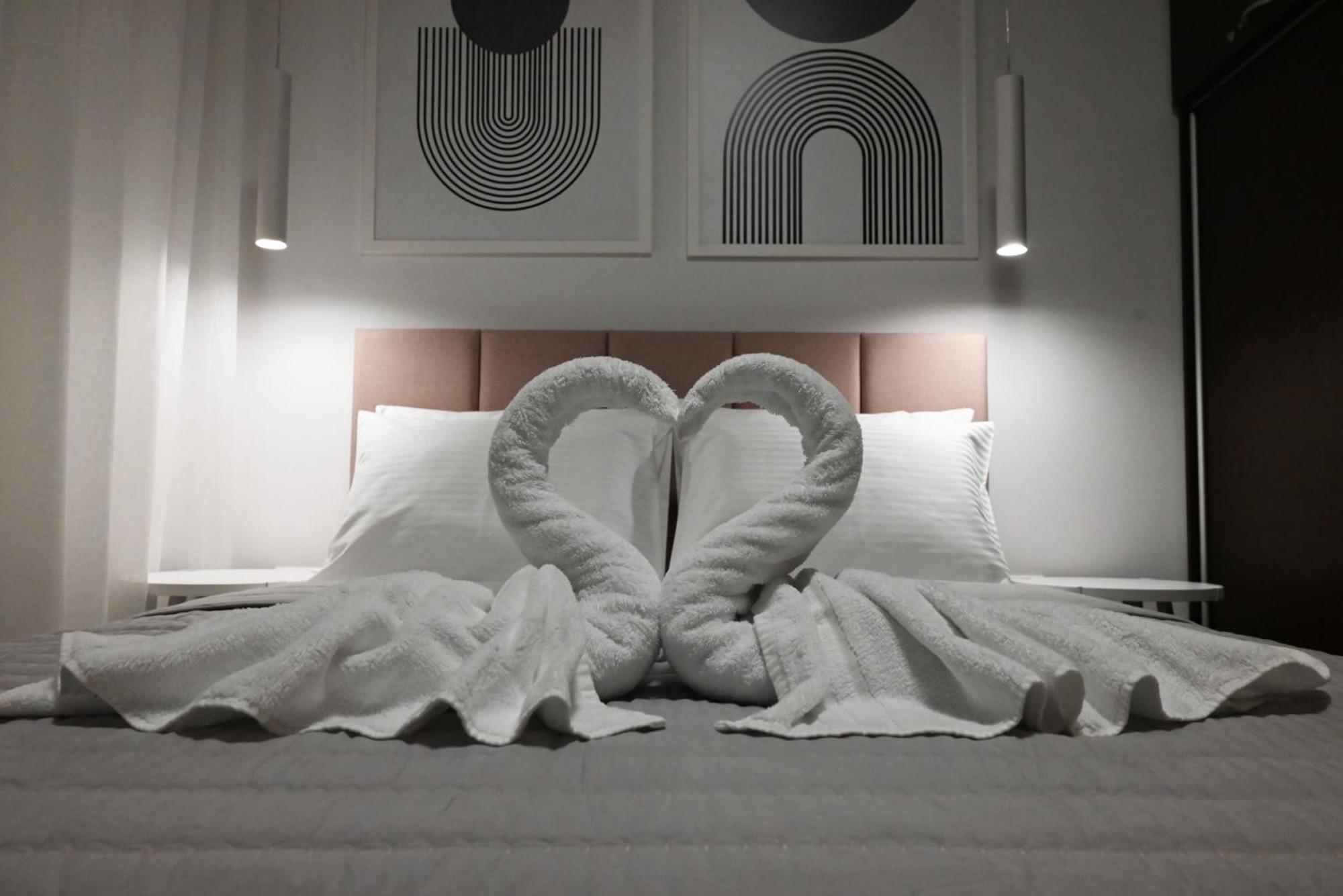 Mouson Luxury Suite With Free Private Parking 卡瓦拉 外观 照片