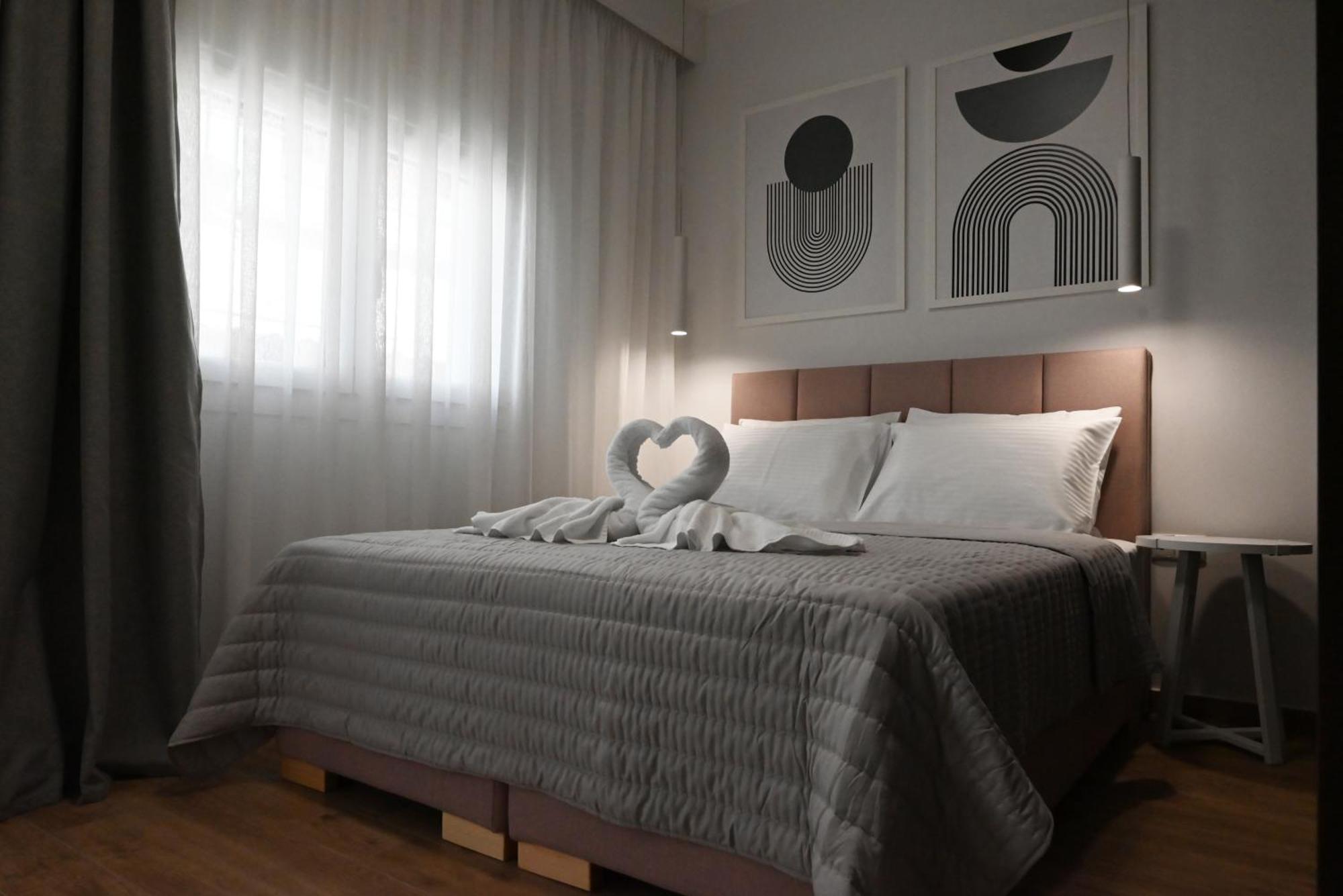 Mouson Luxury Suite With Free Private Parking 卡瓦拉 外观 照片