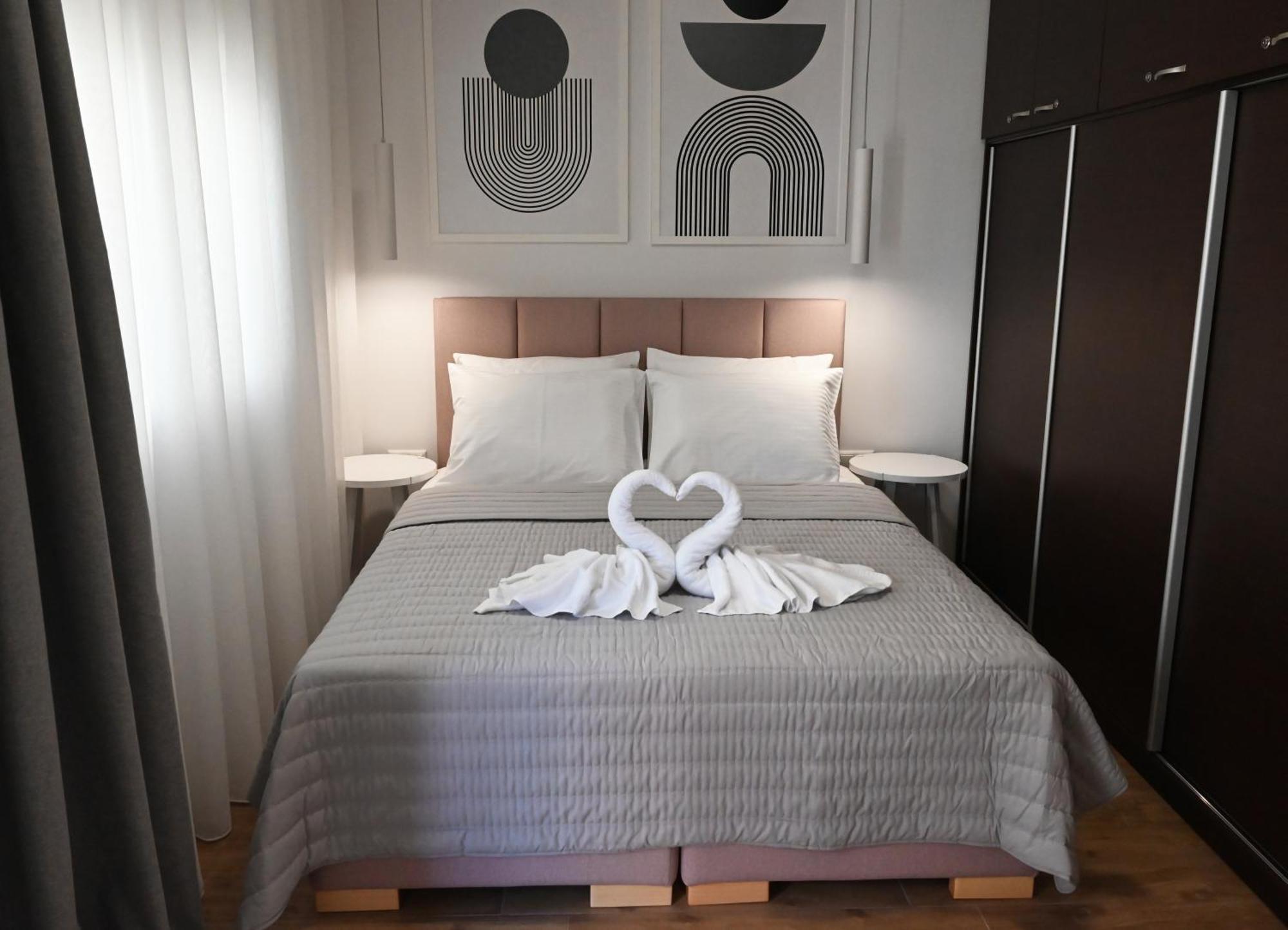 Mouson Luxury Suite With Free Private Parking 卡瓦拉 外观 照片