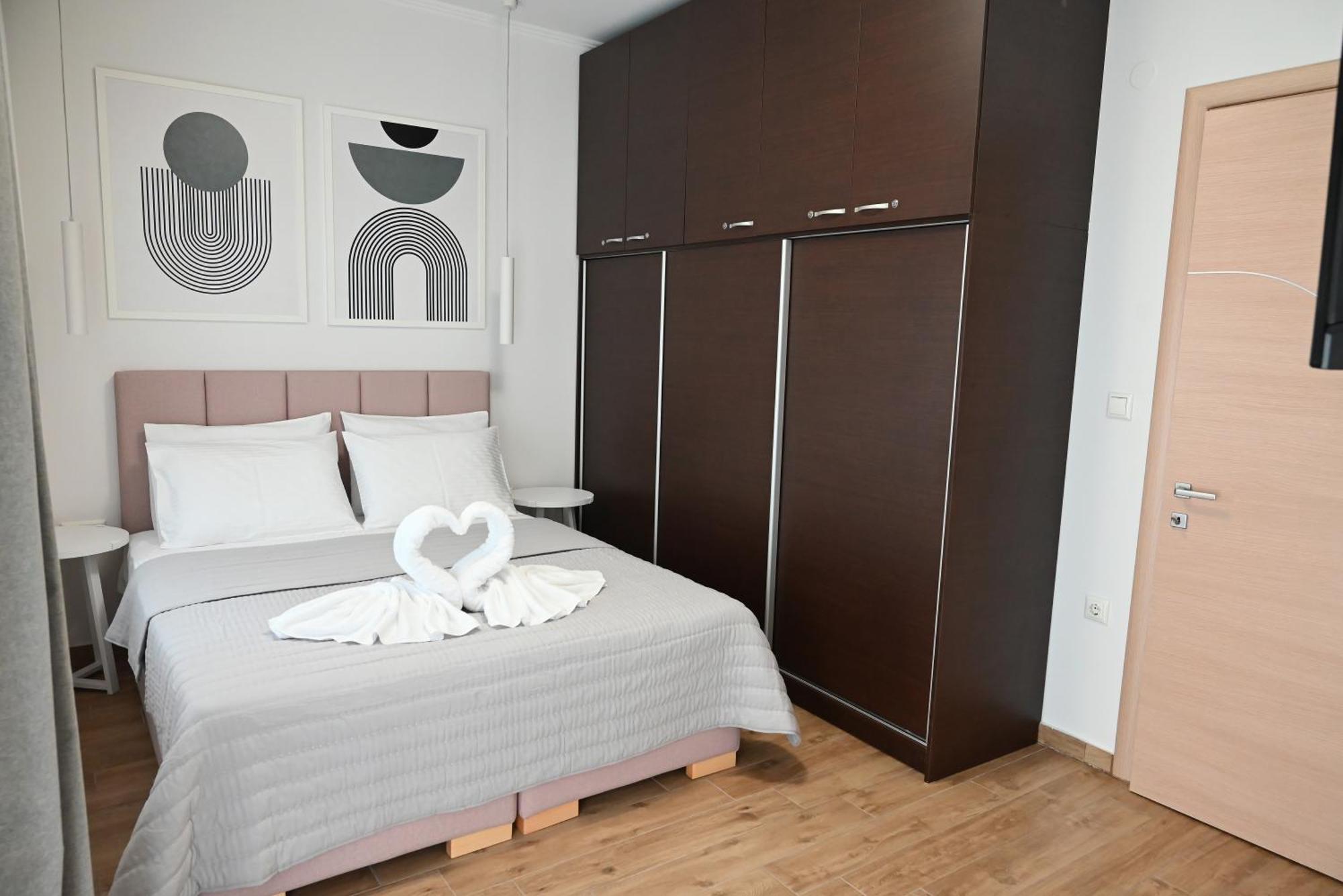 Mouson Luxury Suite With Free Private Parking 卡瓦拉 外观 照片