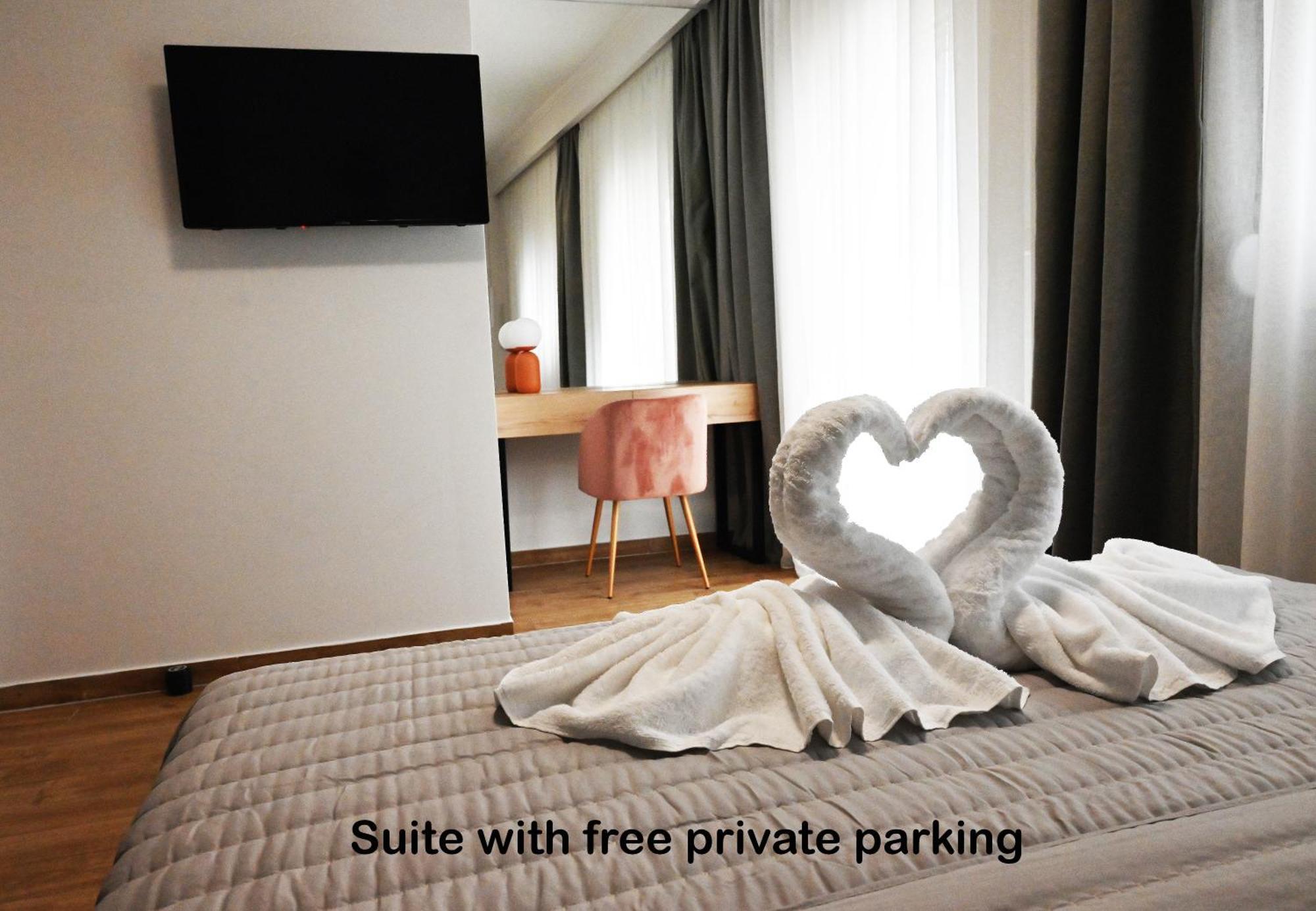Mouson Luxury Suite With Free Private Parking 卡瓦拉 外观 照片