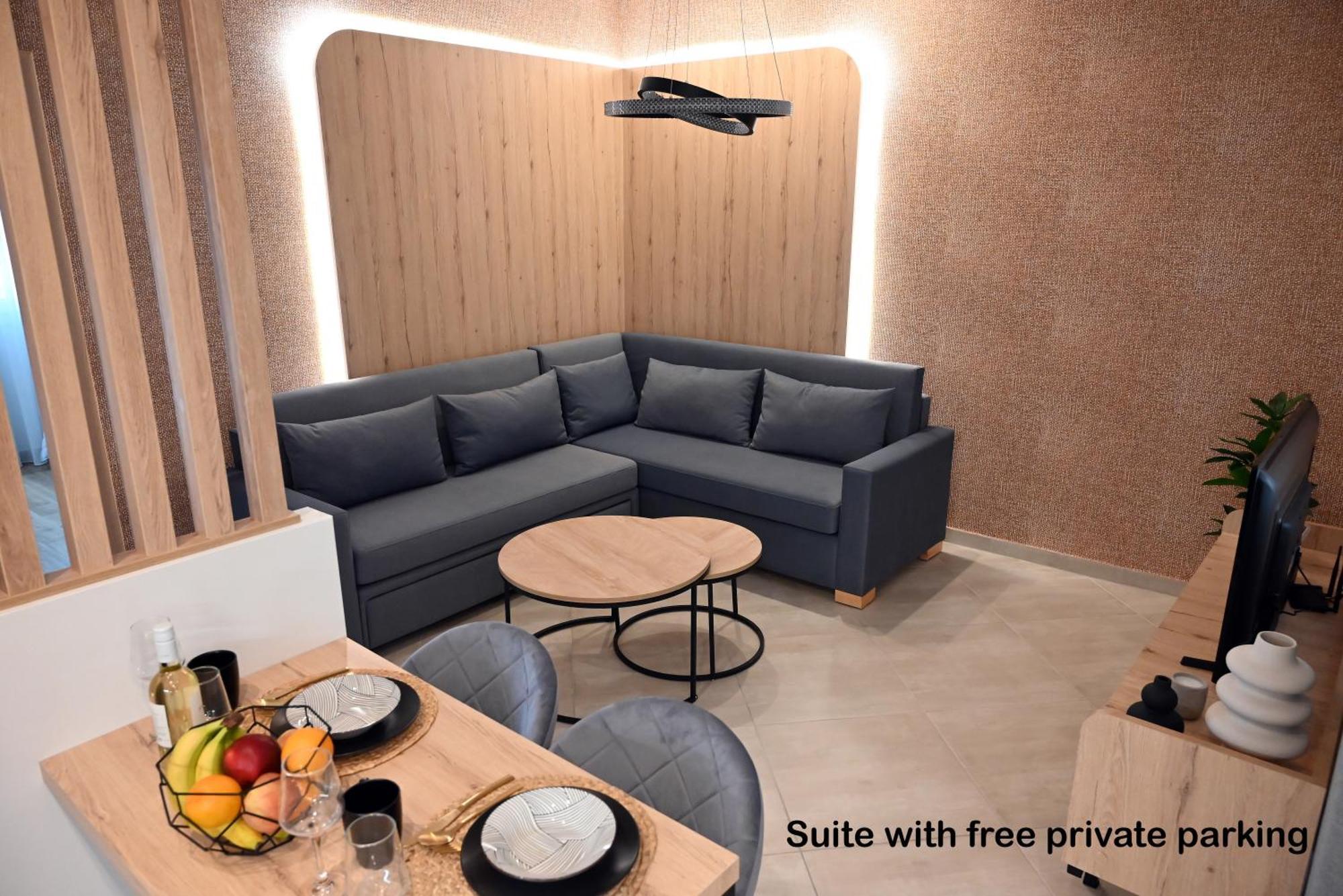 Mouson Luxury Suite With Free Private Parking 卡瓦拉 外观 照片